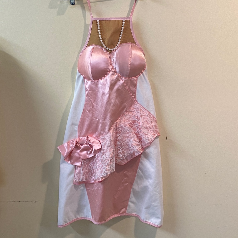 Chic Pink and White Lace Apron